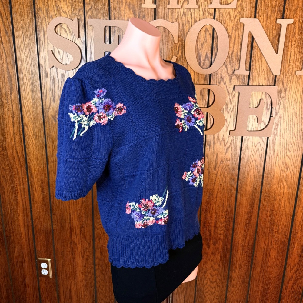 Herman Geist Sweater Women M Blue Hand Embroidered Floral Linen Cottagecore Top - Picture 3 of 5
